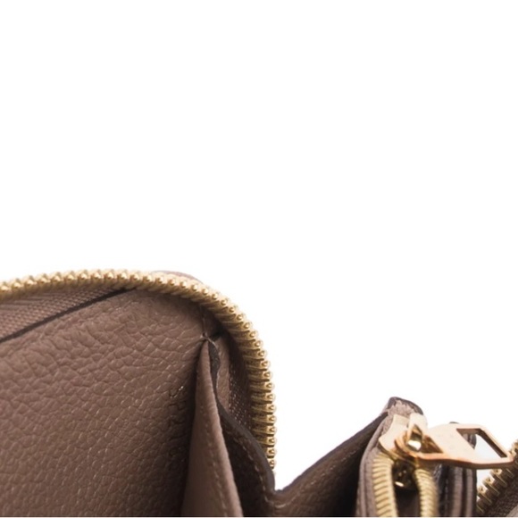 Louis Vuitton Monogram Empreinte Leather Zippy wallet - Picture 5 of 8